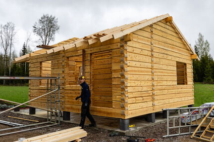 karhunpesa sauna katto 15